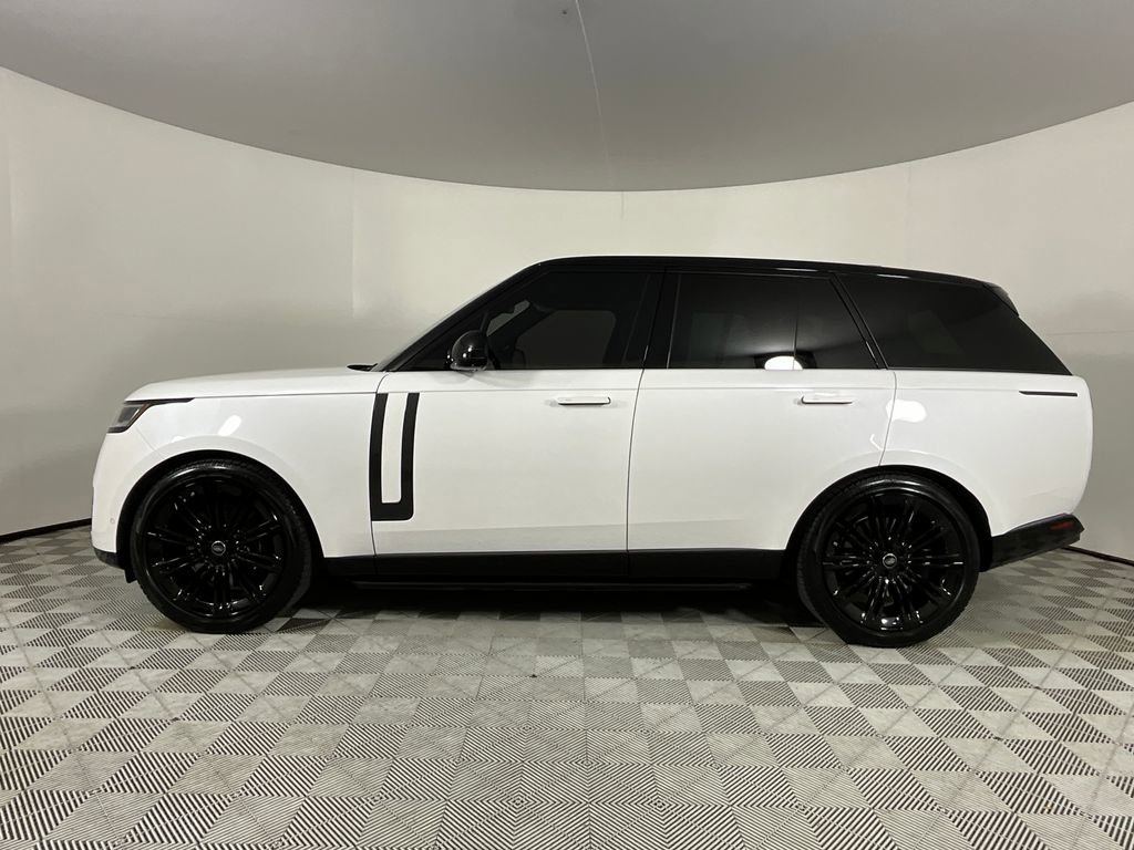 Certified 2024 Land Rover Range Rover SE AWD/4WD image 2