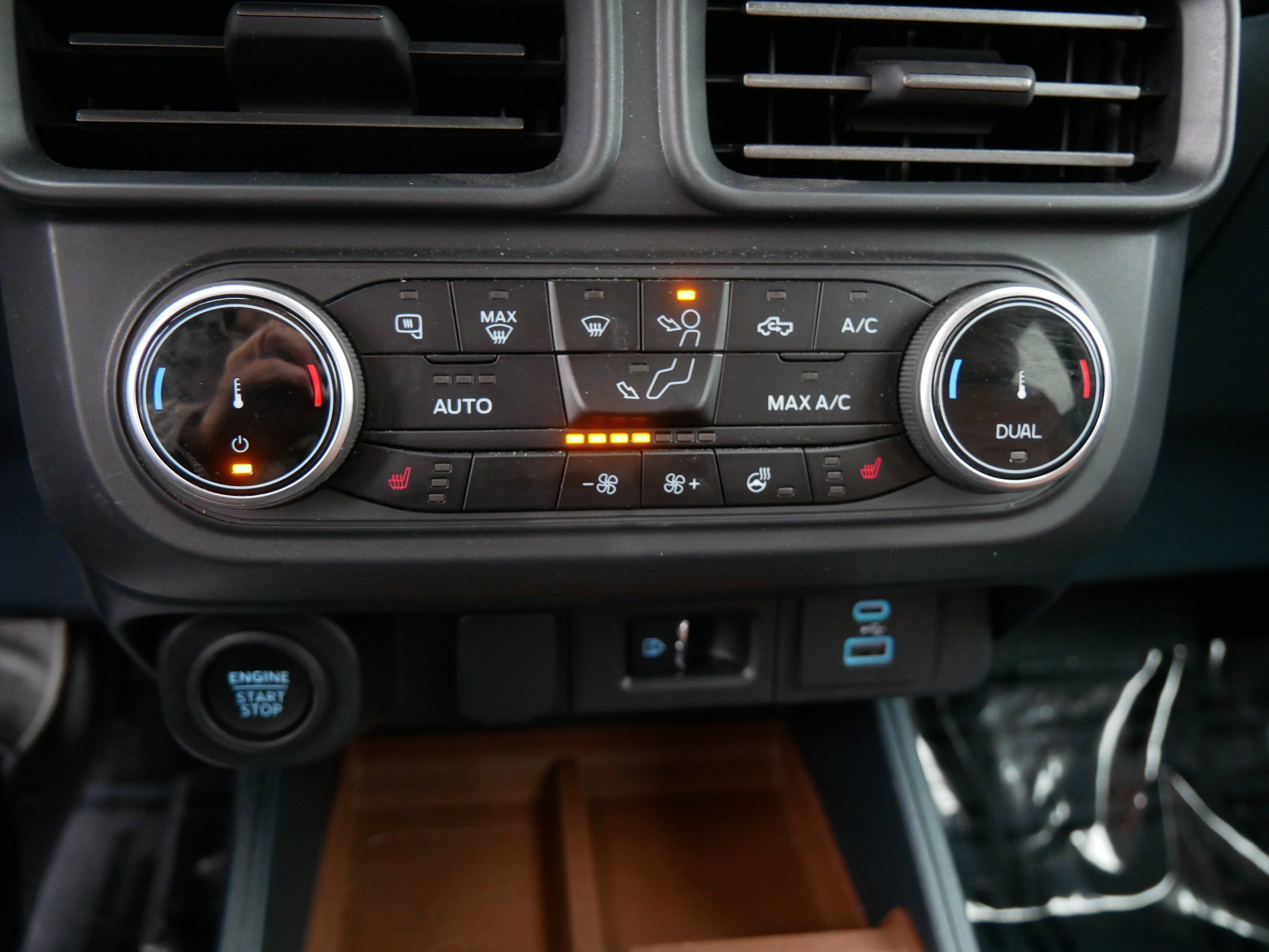 Used 2024 Ford Maverick Lariat w/ FX4 Off-Road Package image 23