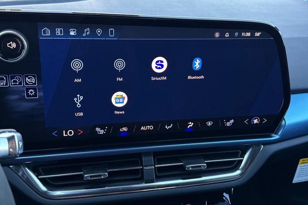 New 2026 Chevrolet Equinox EV LT w/ LPO, Blackout Package image 18