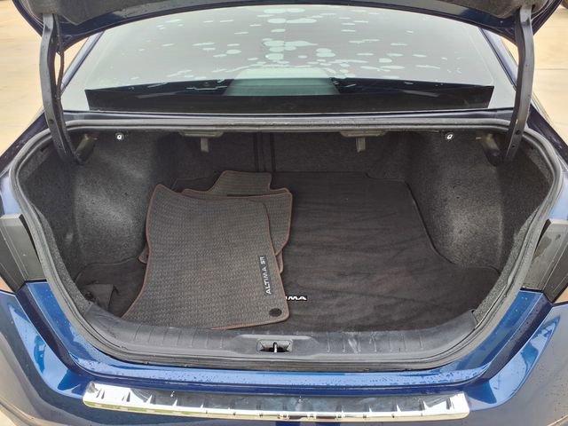 Used 2022 Nissan Altima 2.5 SR FWD image 11