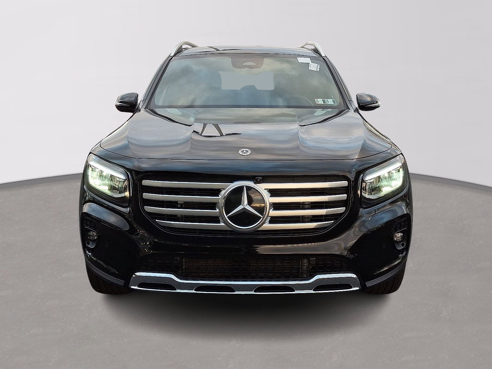 Certified 2025 Mercedes-Benz GLB 250 4MATIC image 2
