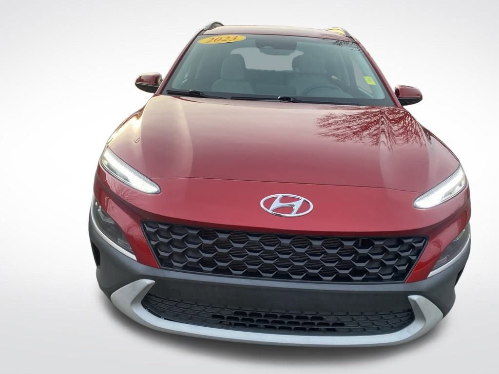Used 2023 Hyundai Kona SEL video 2