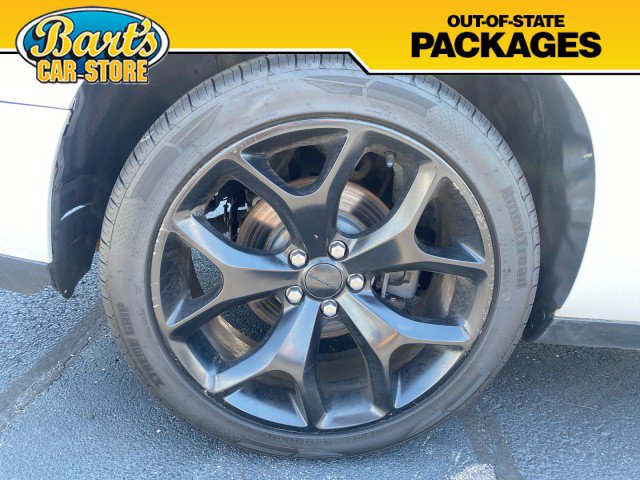 Used 2016 Dodge Challenger R/T Plus RWD image 7
