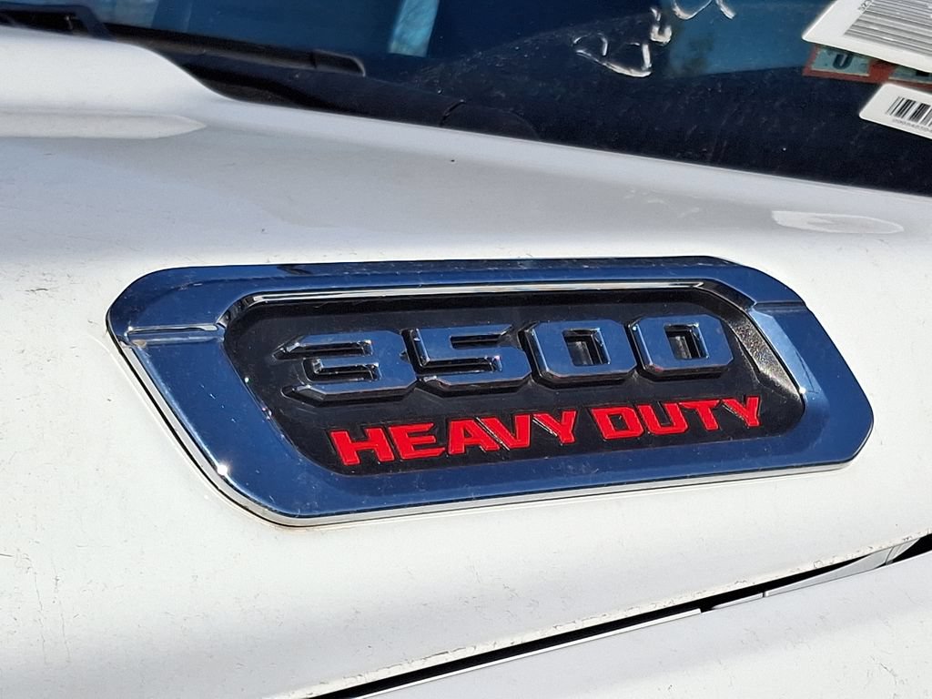 New 2024 RAM 3500 Tradesman w/ Safety Group AWD/4WD image 17