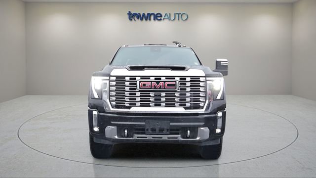 Used 2024 GMC Sierra 2500 Denali w/ Technology Package AWD/4WD image 11