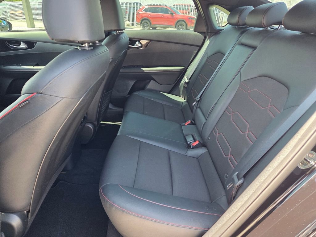 Used 2021 Kia Forte GT image 6