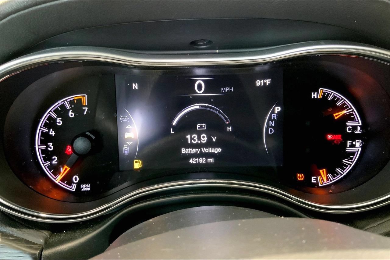 Used 2021 Jeep Grand Cherokee Summit AWD/4WD image 18