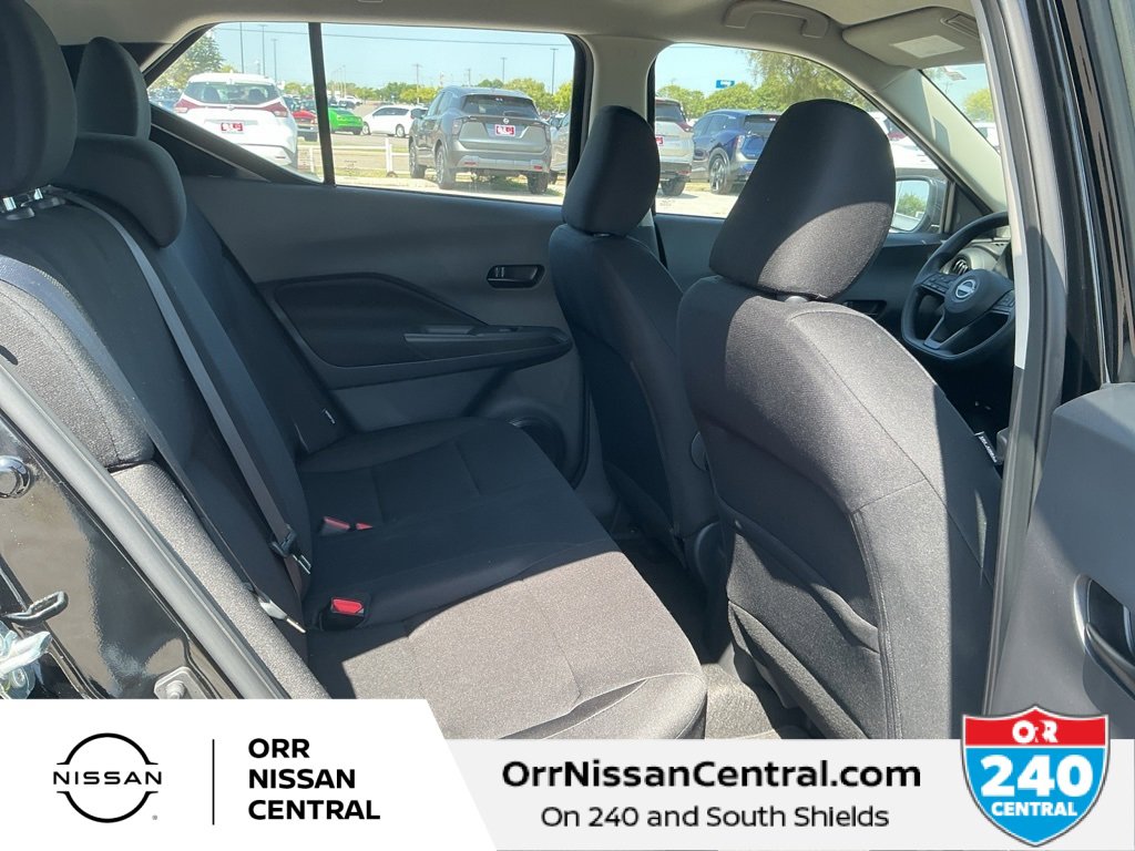 New 2025 Nissan Kicks Play S image 12