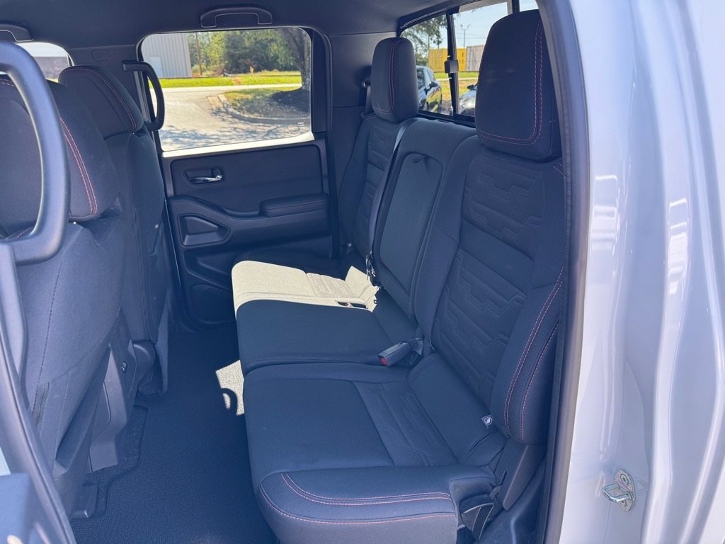 Certified 2022 Nissan Frontier Pro-X w/ Technology Package image 11