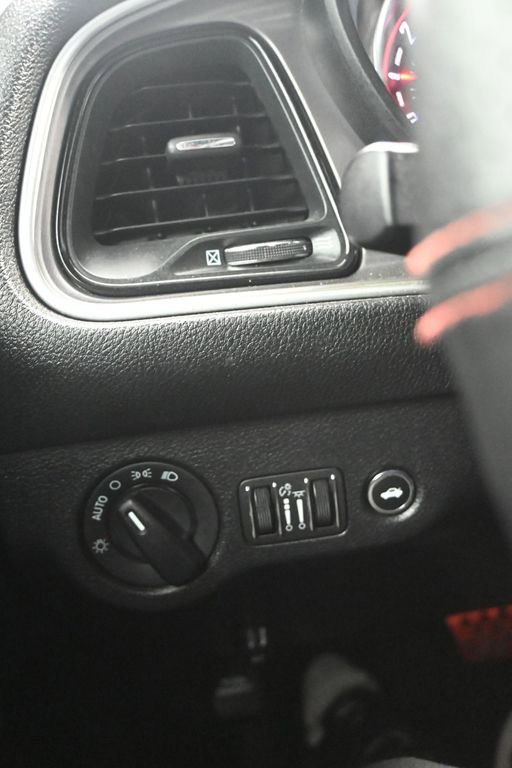 Used 2020 Dodge Challenger SXT image 14