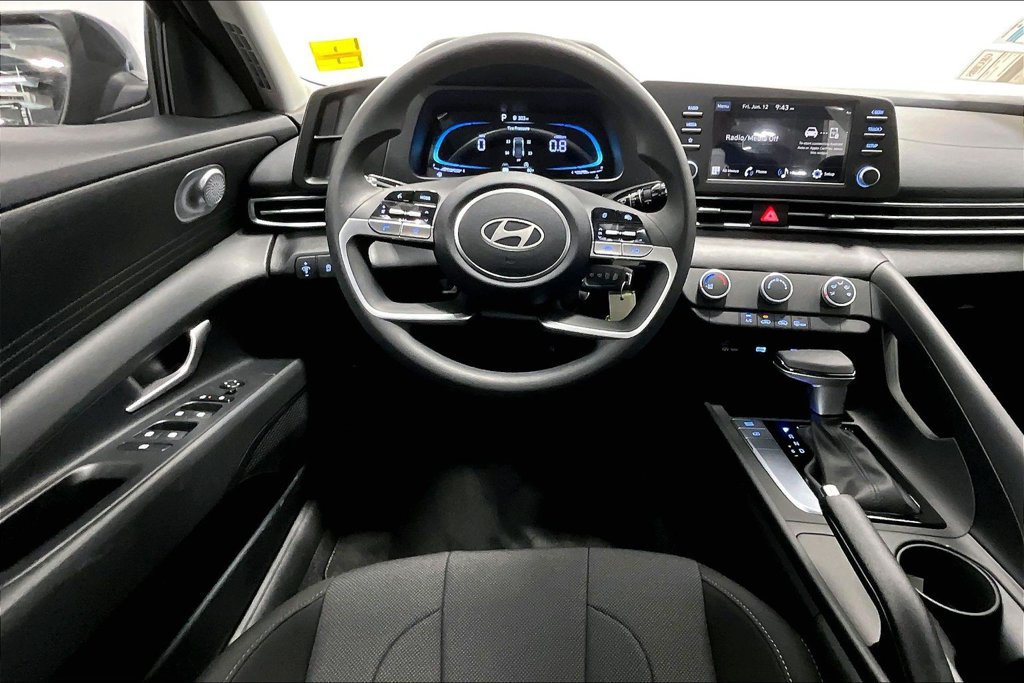 New 2026 Hyundai Elantra SE FWD image 11