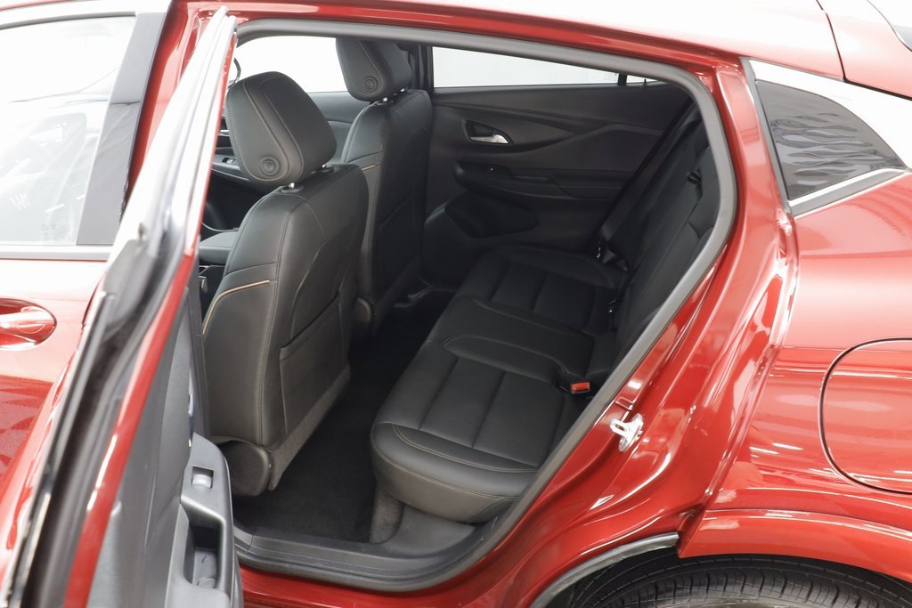 Certified 2025 Buick Envista Avenir image 14