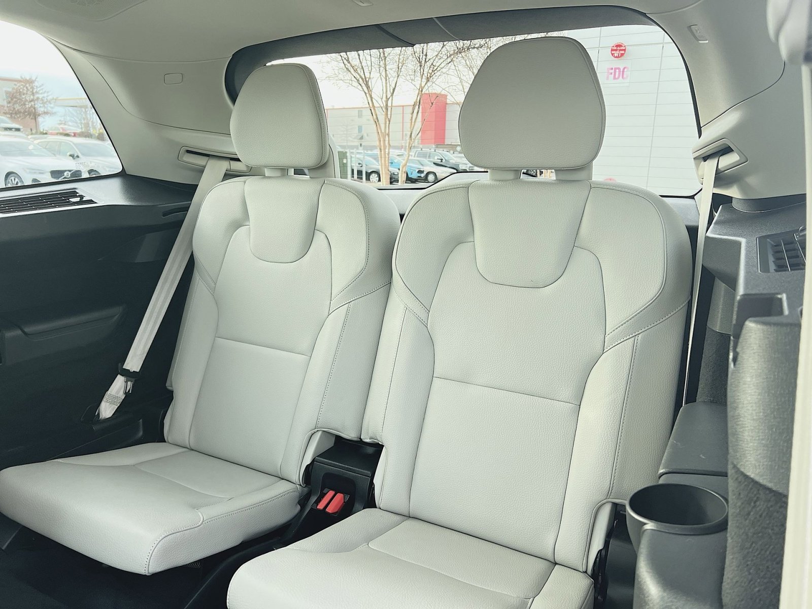 Certified 2023 Volvo XC90 B6 Plus w/ Protection Package Premier image 26