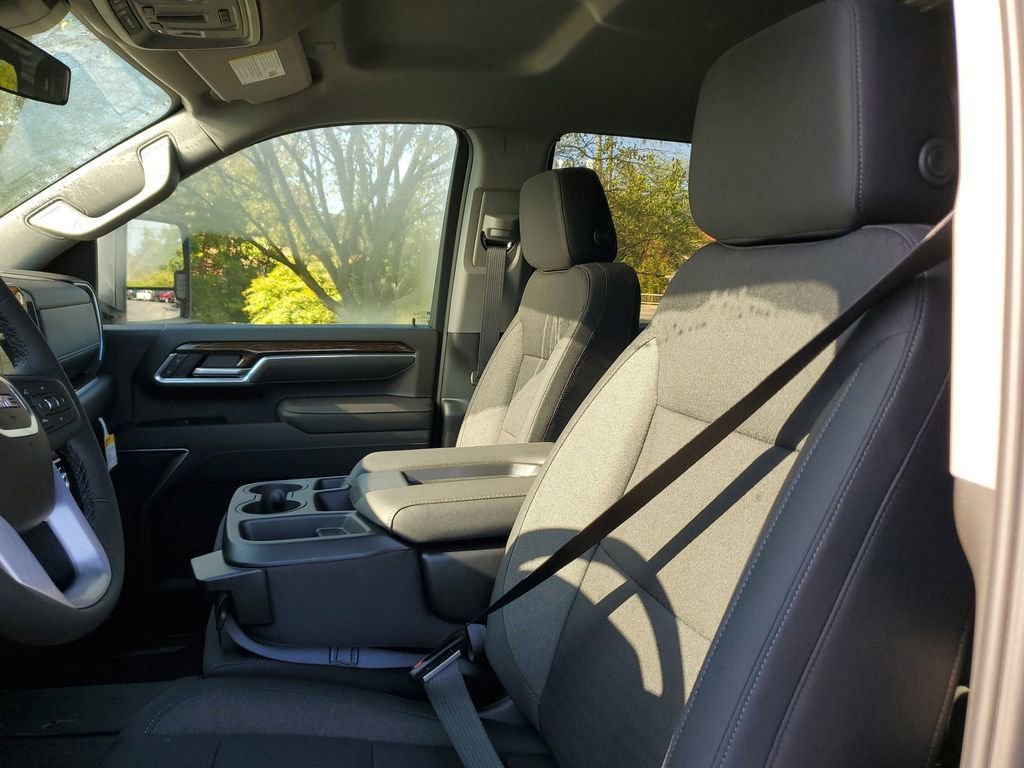 New 2026 GMC Sierra 2500 SLE w/ SLE Value Package; image 14