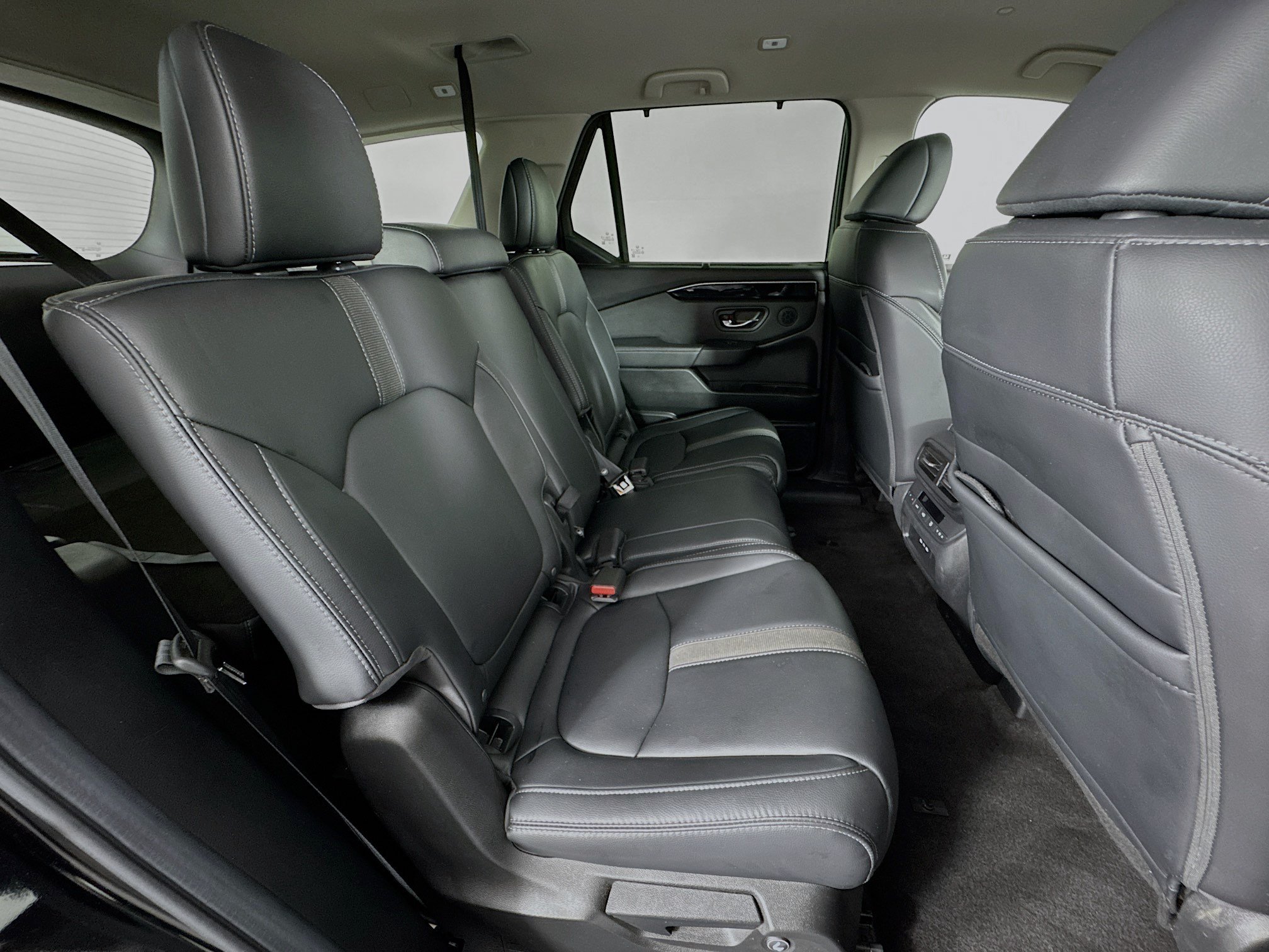 Certified 2025 Honda Pilot EX-L image 27