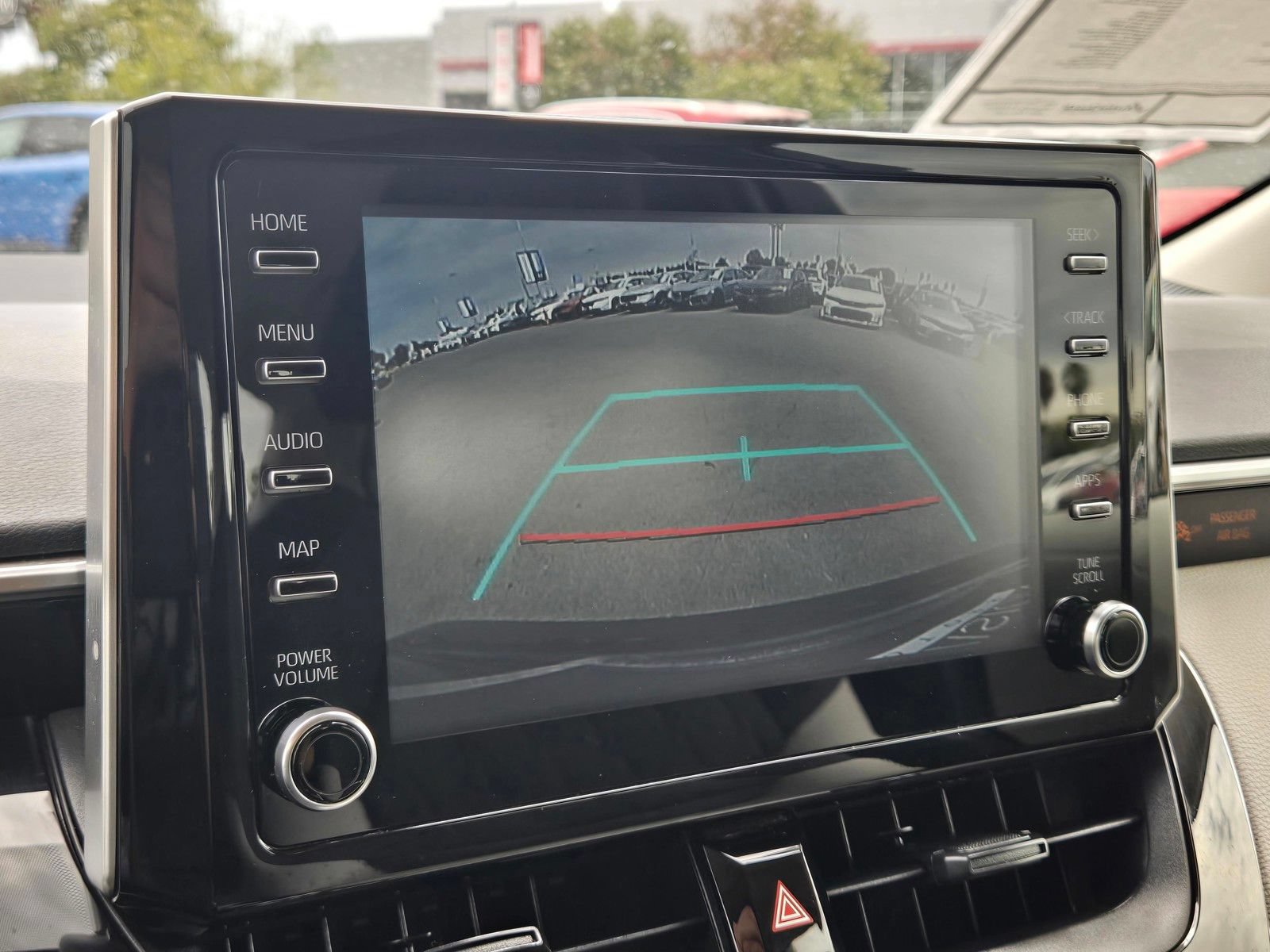 Used 2020 Toyota Corolla LE w/ Carpet Mat Package (TMS) FWD image 21