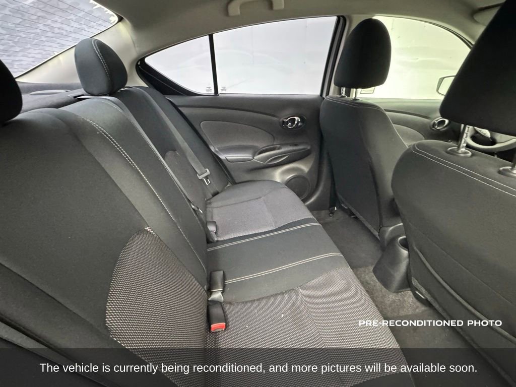 Used 2016 Nissan Versa SV FWD image 11