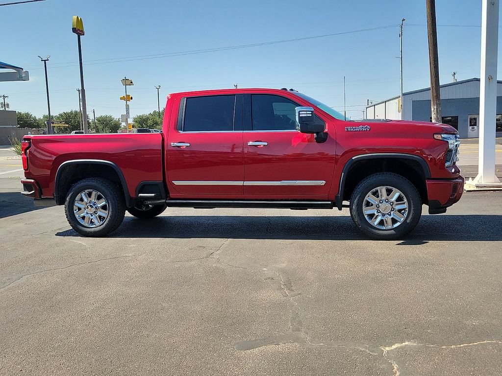 Used 2026 Chevrolet Silverado 2500 High Country w/ Technology Package AWD/4WD image 5