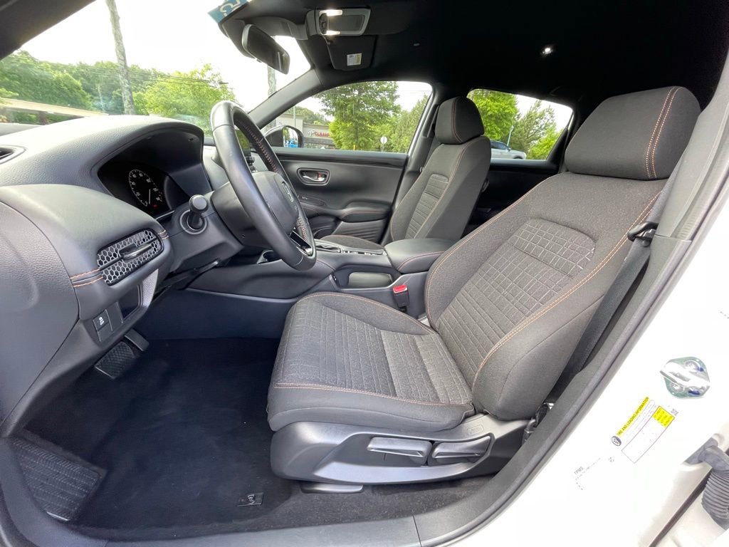 Certified 2025 Honda HR-V Sport image 25