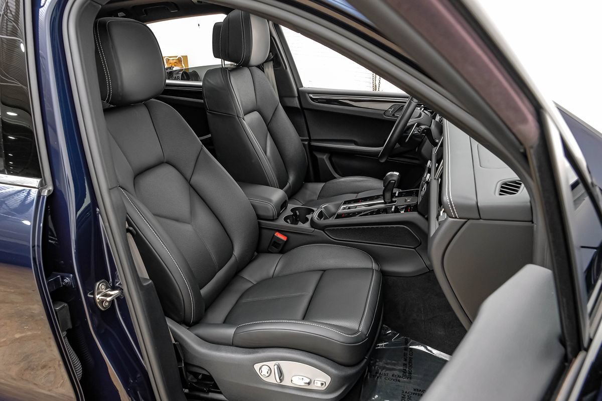 Used 2022 Porsche Macan S AWD/4WD image 32