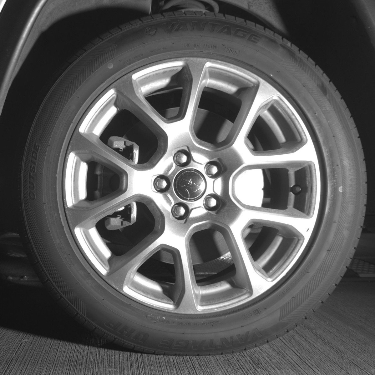 Used 2025 Jeep Compass Limited image 12