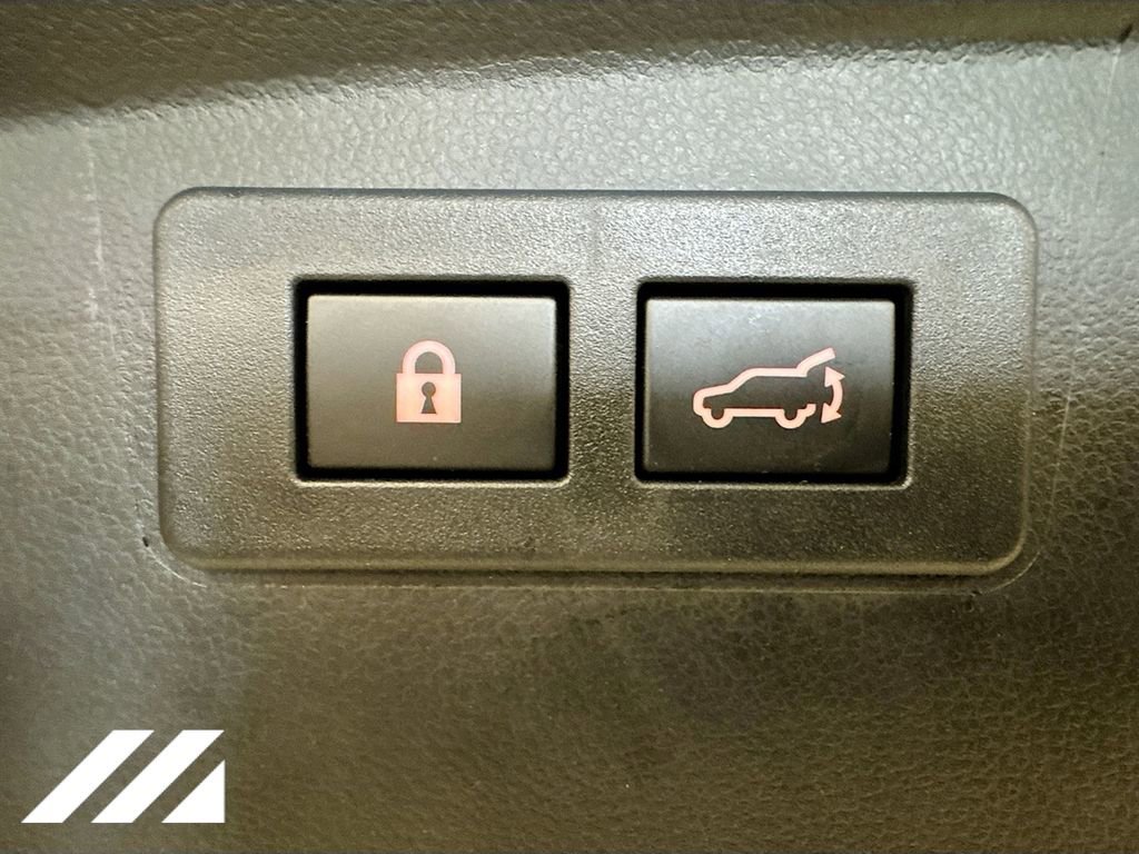 Certified 2023 Subaru Outback Limited XT image 30