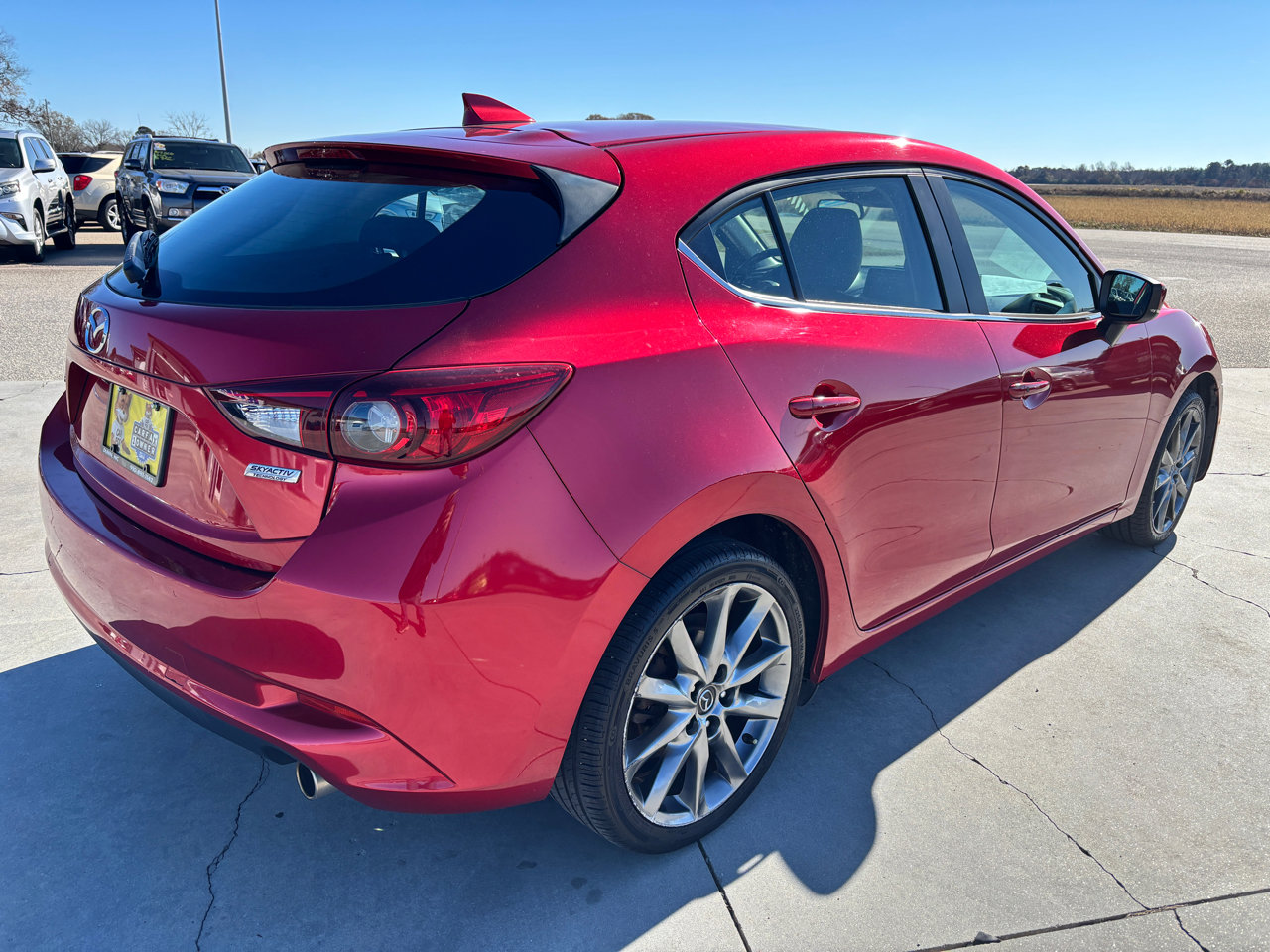 Used 2018 MAZDA MAZDA3 Touring image 4