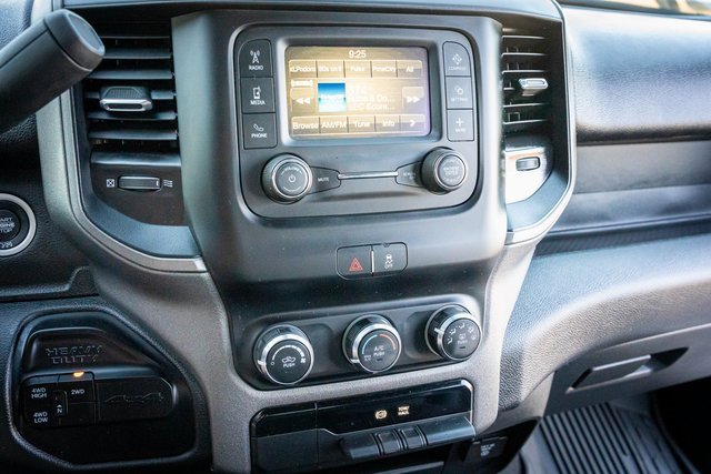 Used 2024 RAM 3500 Tradesman w/ Chrome Appearance Group image 21