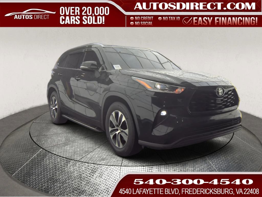 Used 2021 Toyota Highlander XLE