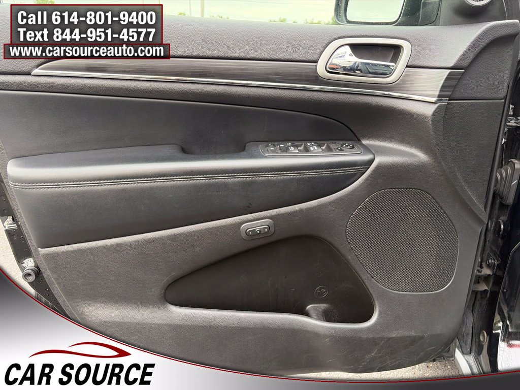 Used 2021 Jeep Grand Cherokee Limited AWD/4WD image 18