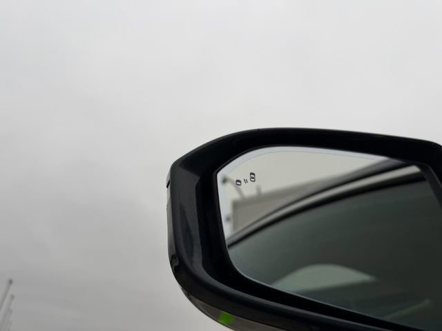 Used 2019 Lincoln MKC Reserve image 11