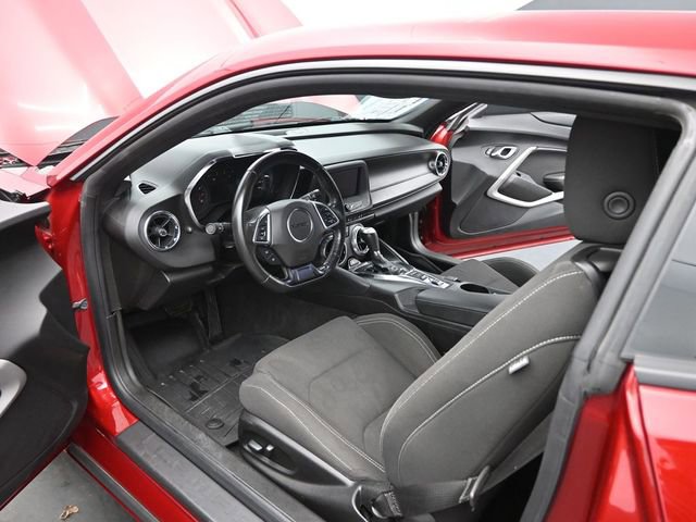 Used 2021 Chevrolet Camaro LT RWD image 9