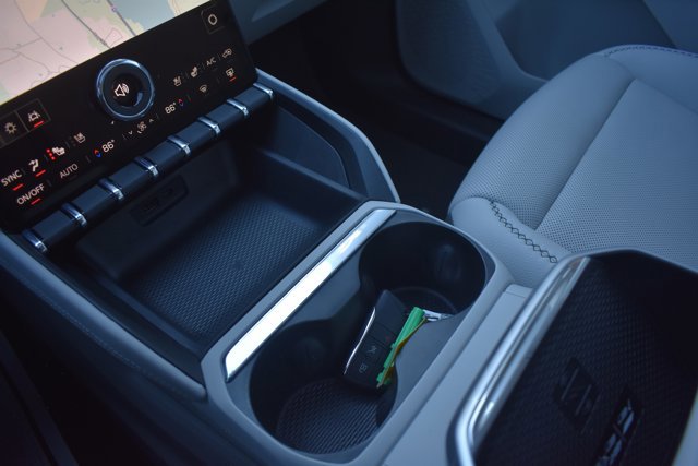 Used 2026 GMC Terrain Denali image 30