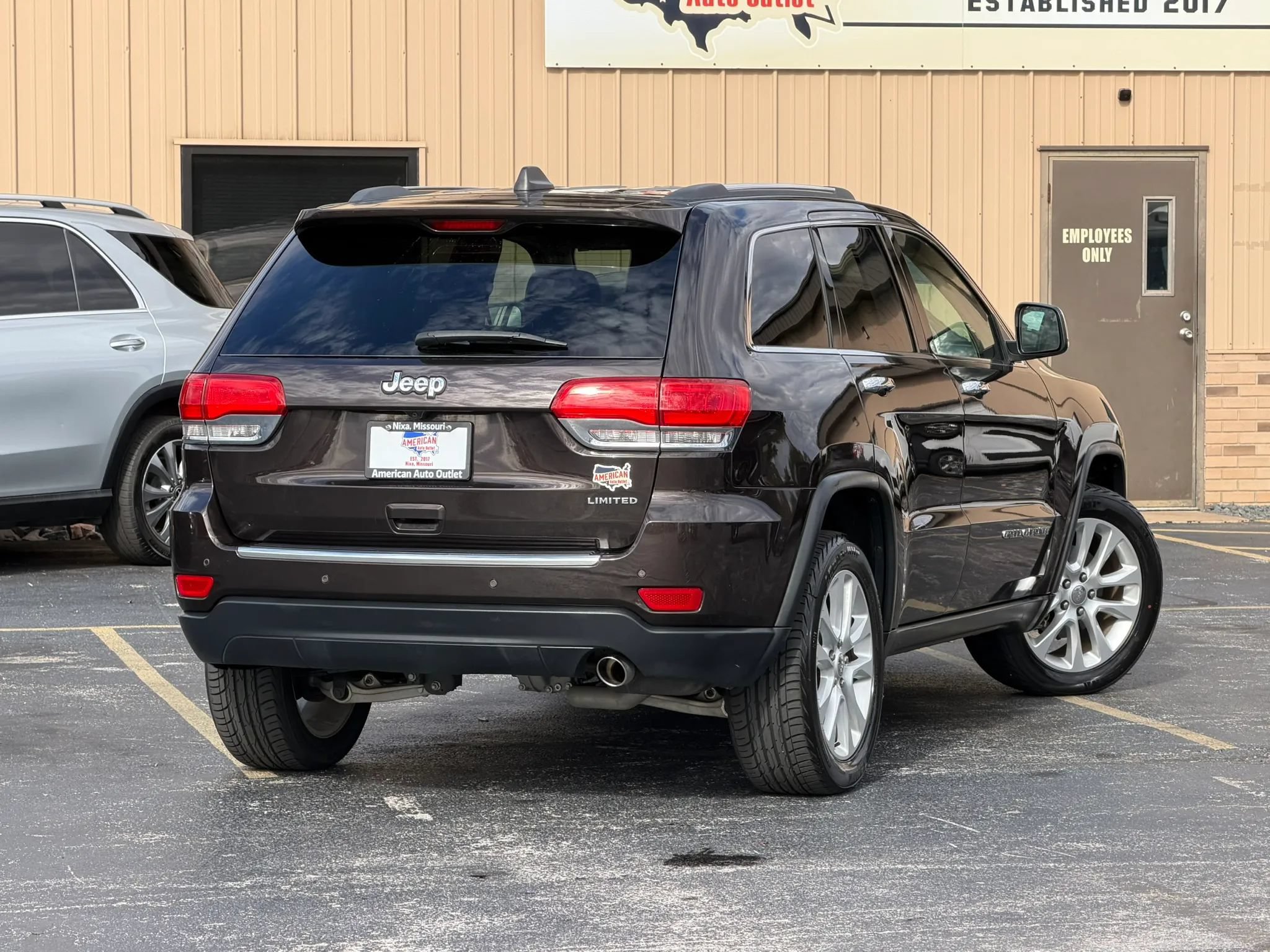 Used 2017 Jeep Grand Cherokee Limited RWD image 45