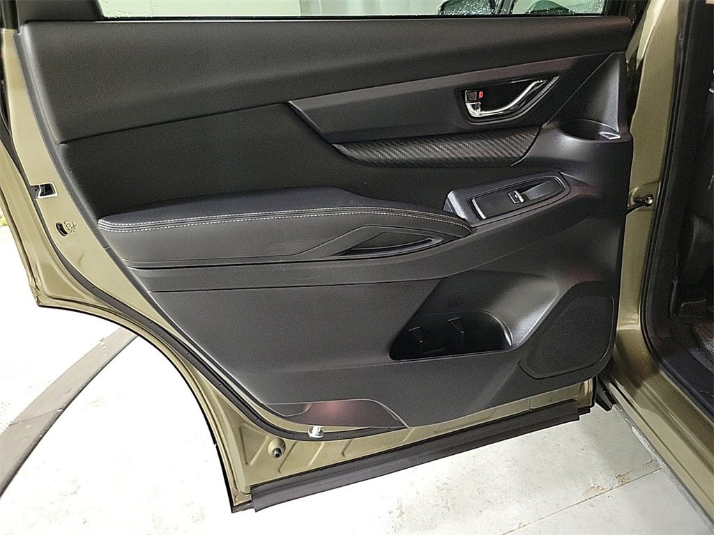 Used 2024 Subaru Ascent Premium w/ Convenience Package image 20