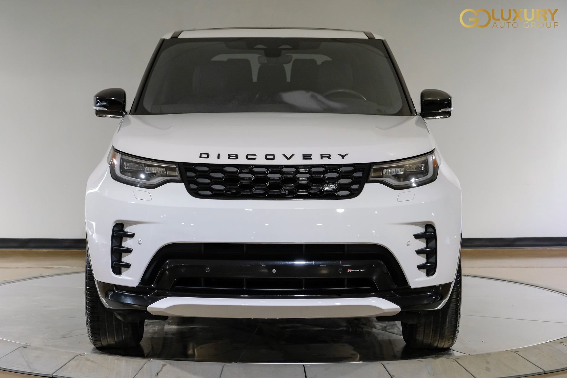 Used 2023 Land Rover Discovery S R-Dynamic image 7