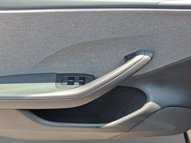 Used 2025 Tesla Model 3 Long Range RWD image 12