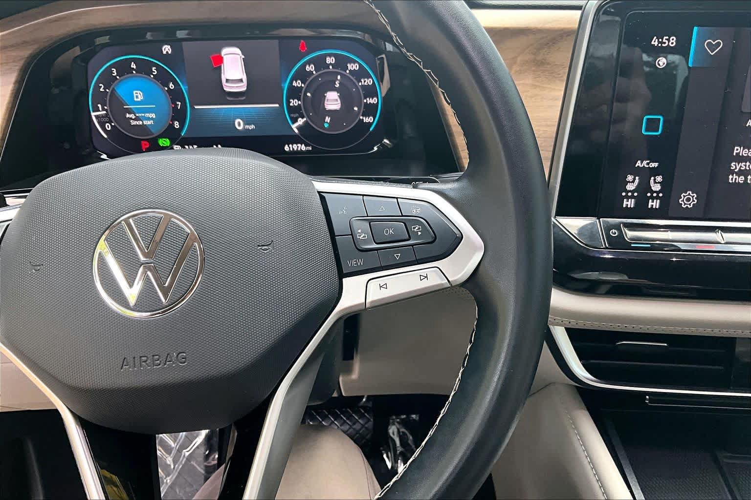 Used 2024 Volkswagen Atlas SE AWD/4WD image 24
