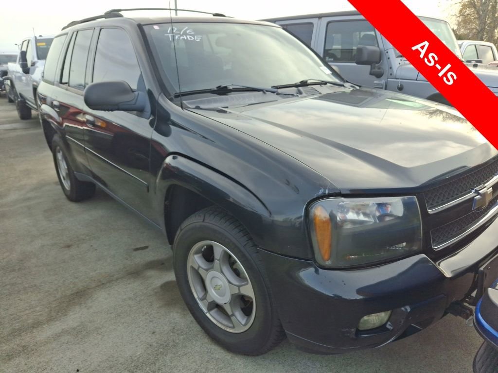 Used 2009 Chevrolet TrailBlazer LT w/ Skid Plate Package image 2