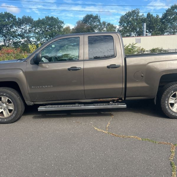 Used 2014 Chevrolet Silverado 1500 LT w/ LT Plus Package image 2