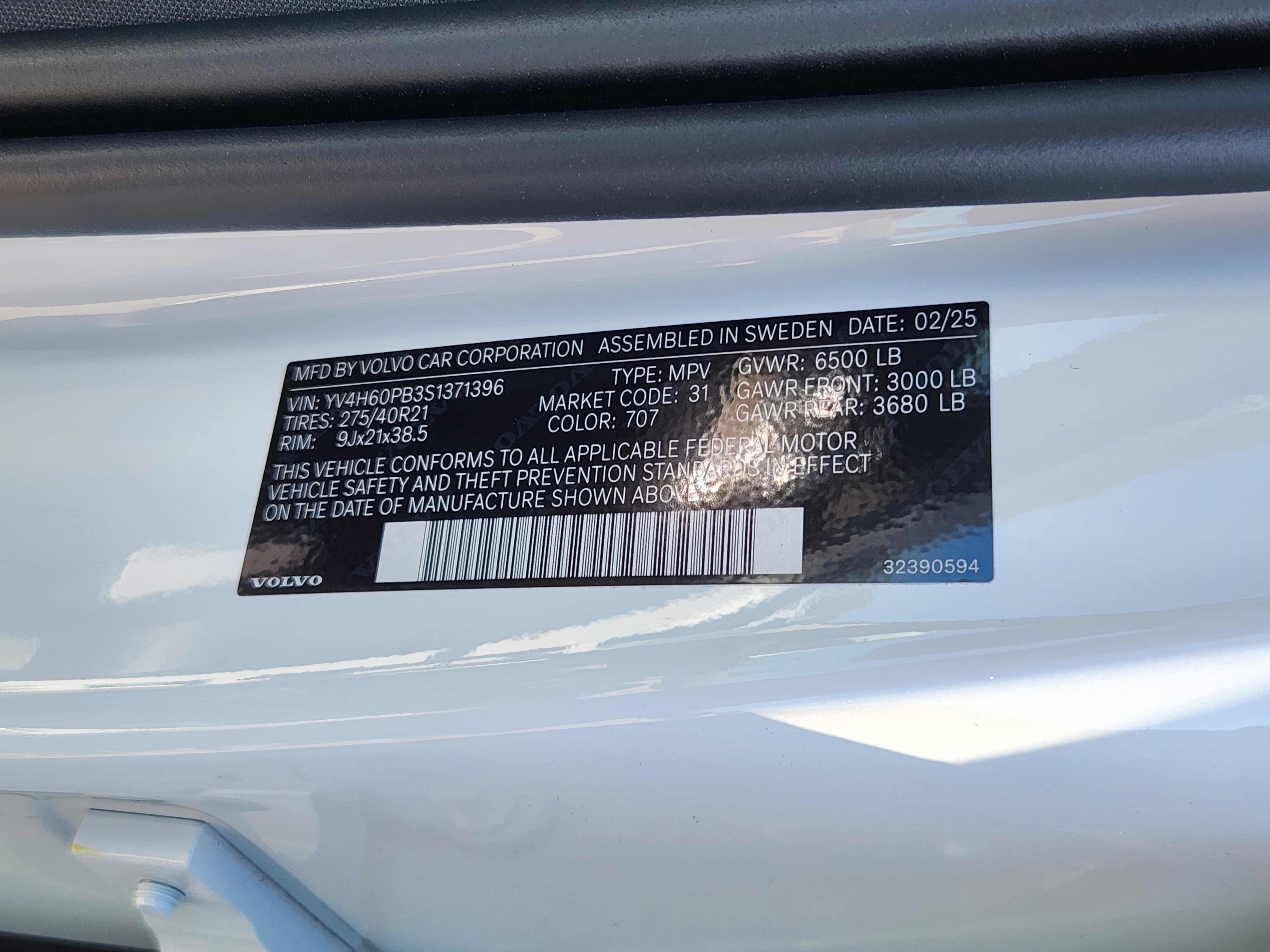 New 2025 Volvo XC90 T8 Plus w/ Protection Package image 37