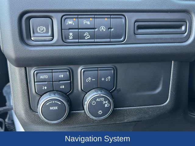 Certified 2023 Chevrolet Suburban Premier AWD/4WD image 13