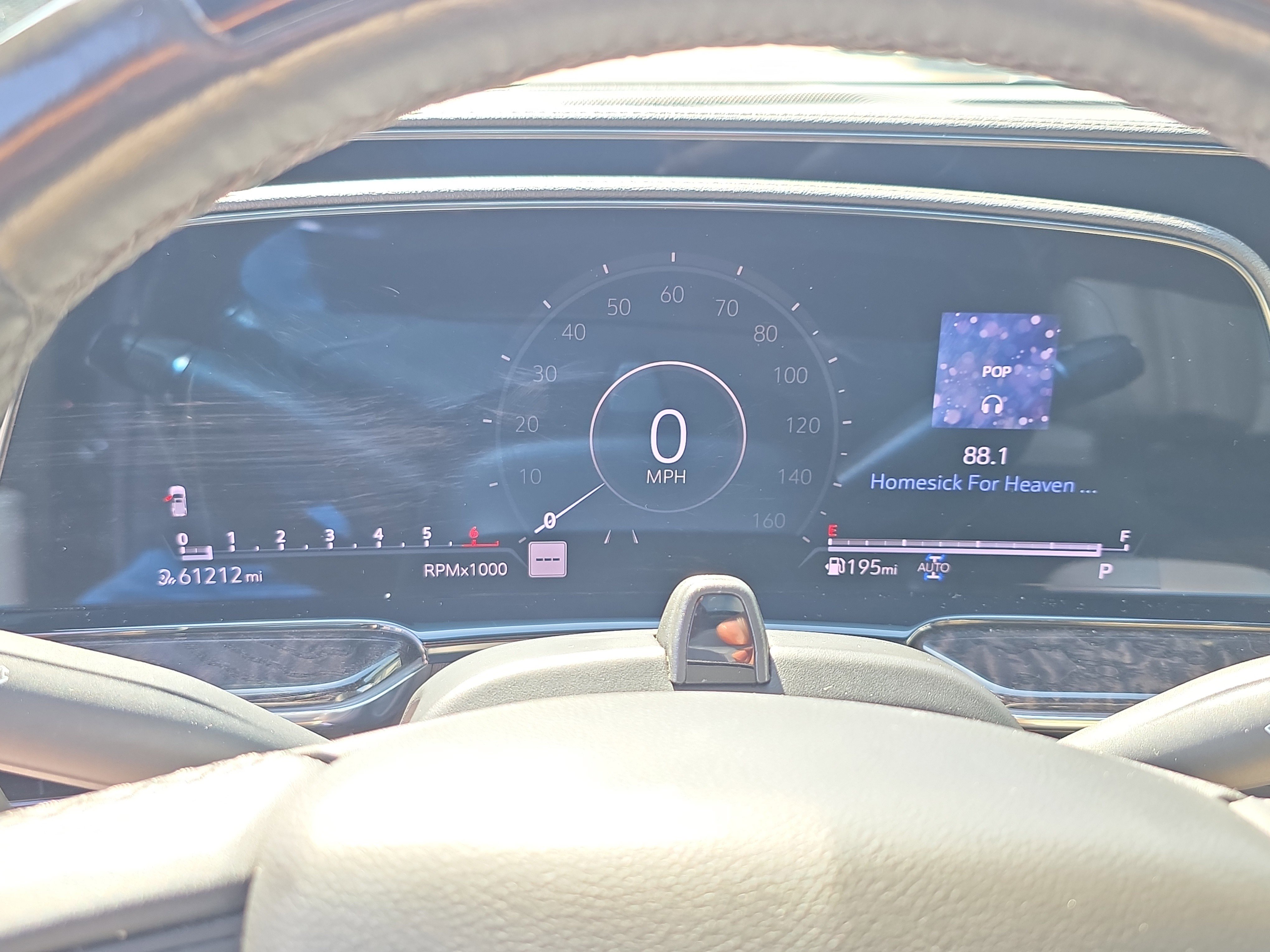 Used 2023 Cadillac Escalade Premium Luxury w/ Performance Package AWD/4WD image 28