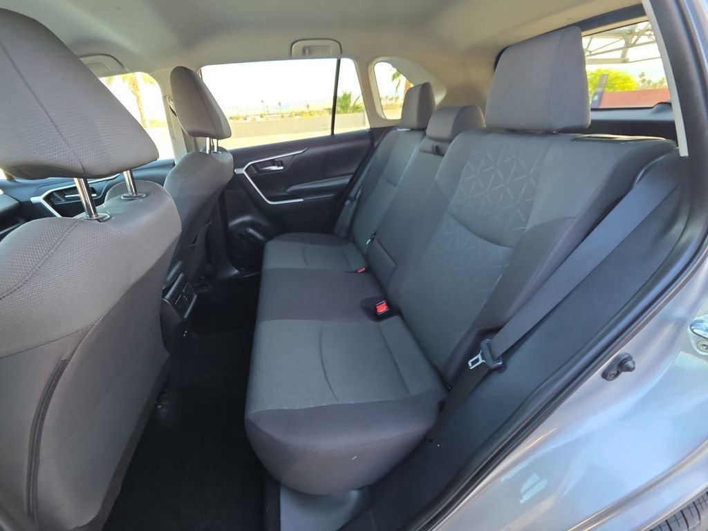 Used 2024 Toyota RAV4 XLE AWD/4WD image 26