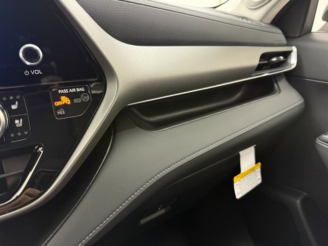 New 2026 Toyota Highlander Limited image 24