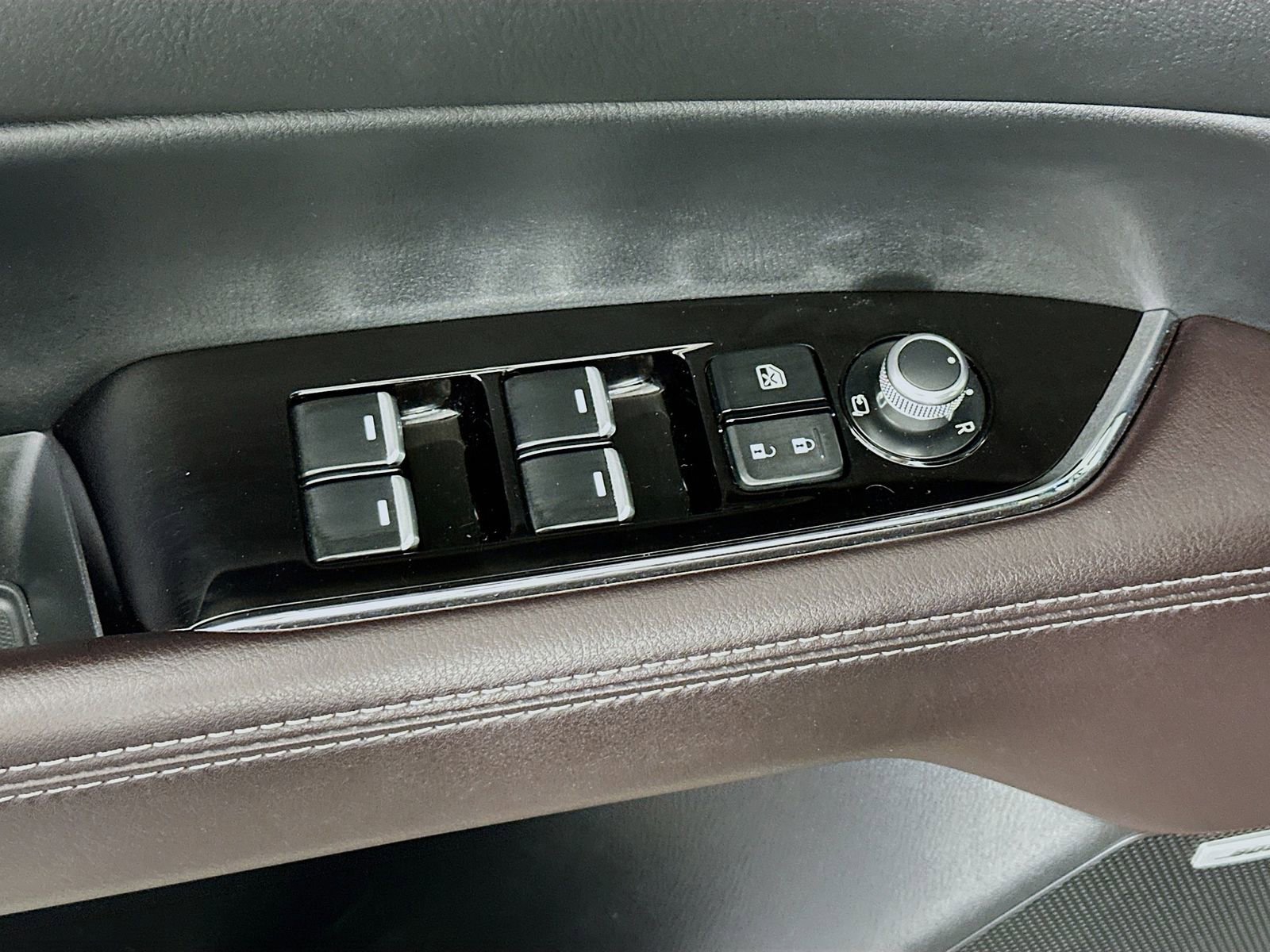 Certified 2025 MAZDA CX-5 Signature image 18