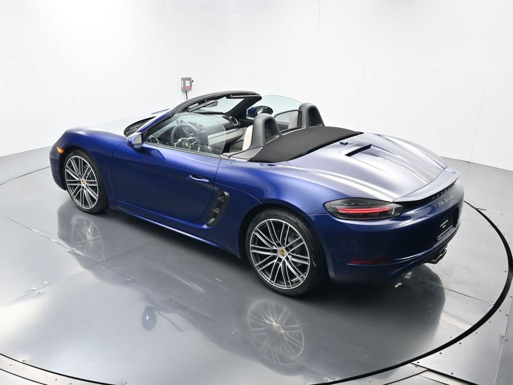 Used 2025 Porsche 718 Boxster image 34