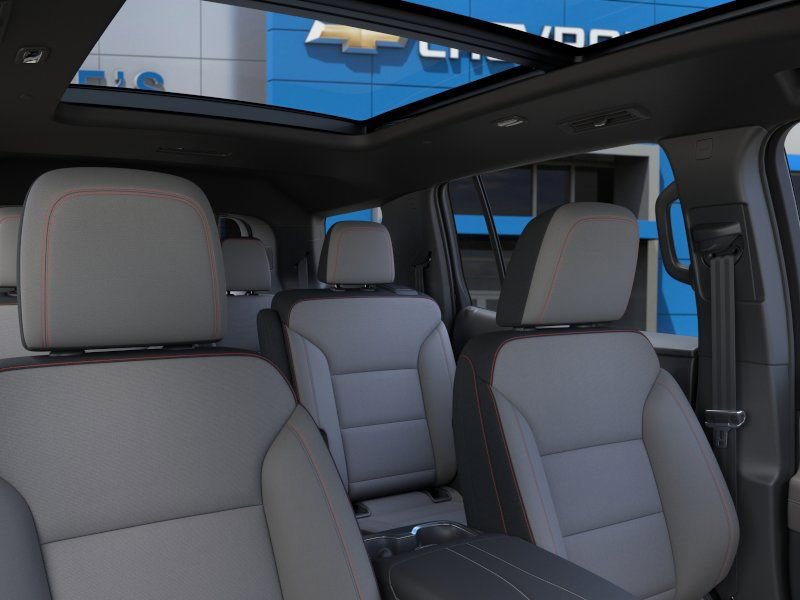 New 2026 Chevrolet Traverse LT FWD image 24