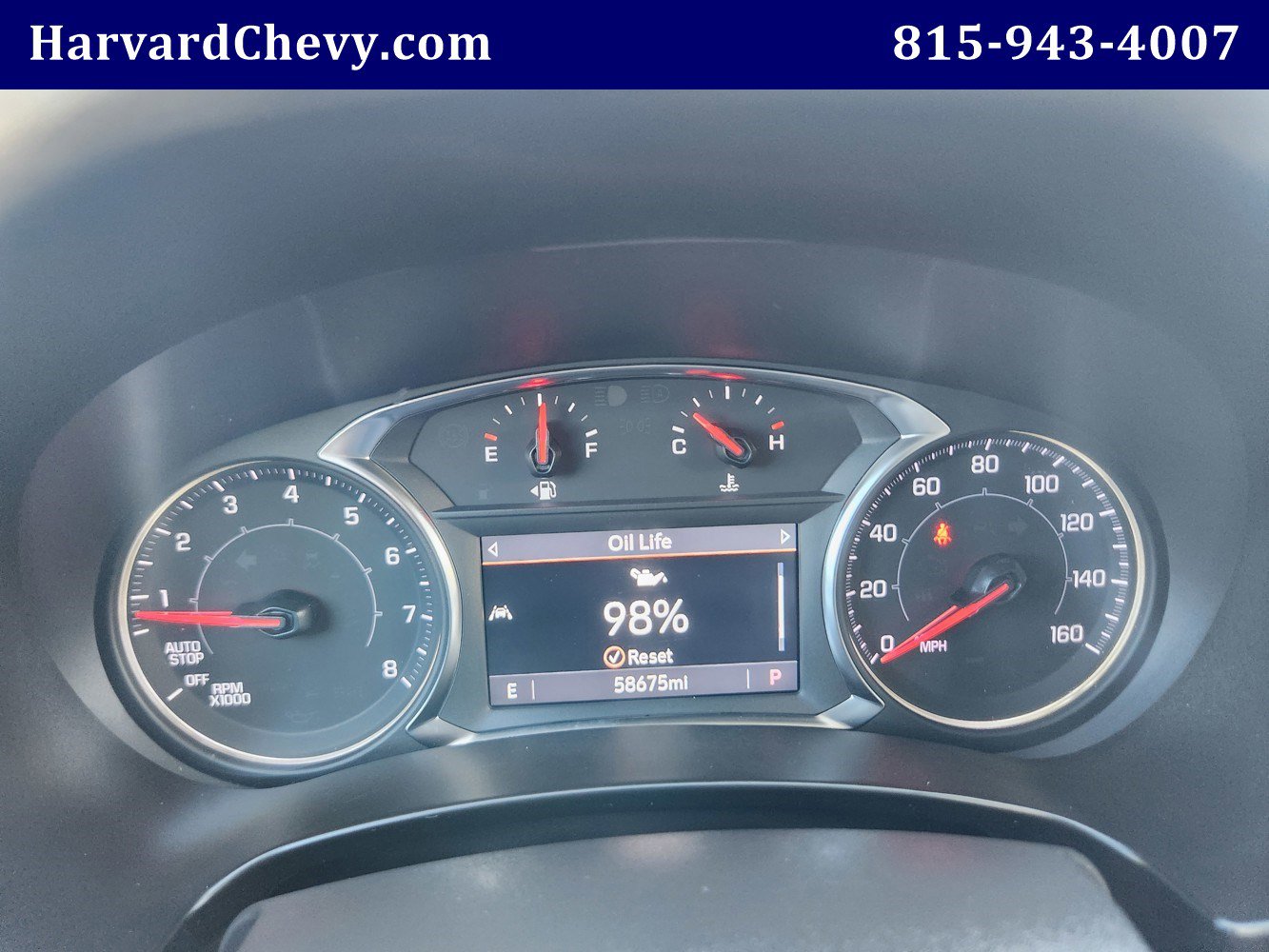 Used 2024 GMC Terrain SLT image 23