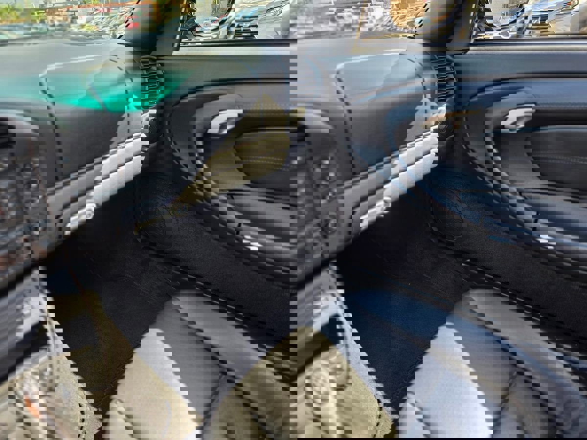 Used 2004 Porsche 911 Carrera image 31